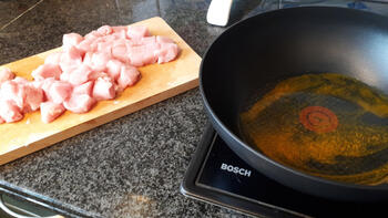 Pasta met pompoen-kaassaus en kalkoenblokjes 2