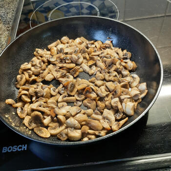 Ovenschotel met gehakt, champignons en aardappelpuree 3